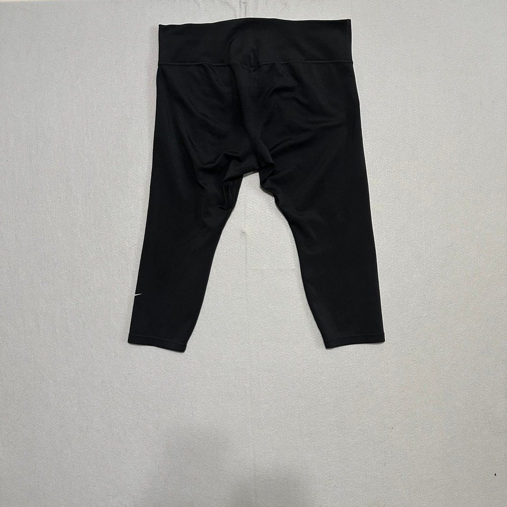 Nike Dri-FIT Black Cropped Leggings Plus Size 1X Activewear Yoga Pants